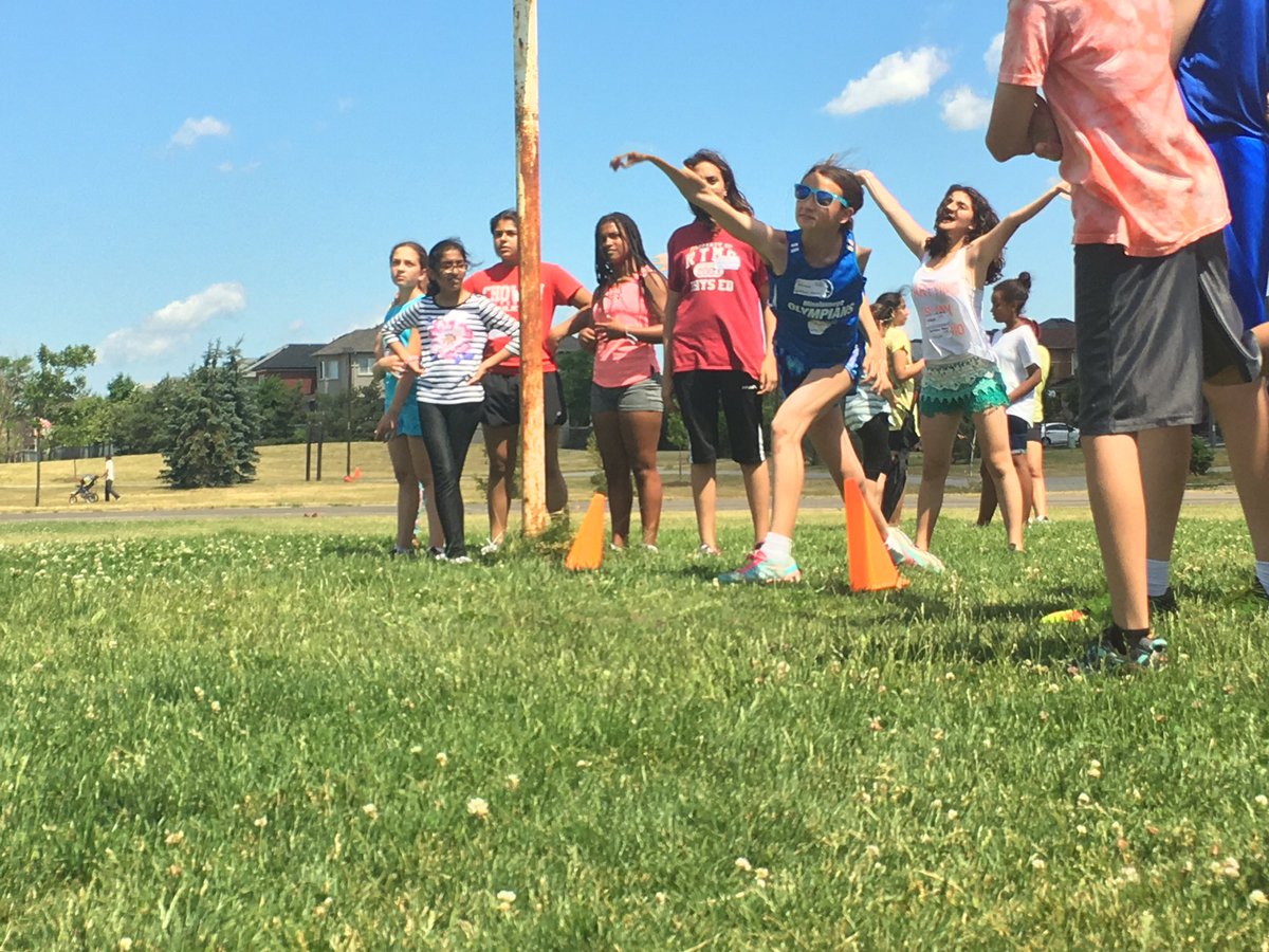 aai967RTMS18's tweet image. Our softball throwers #softball #rtmsriptide #rtms #trackday #ballthrow