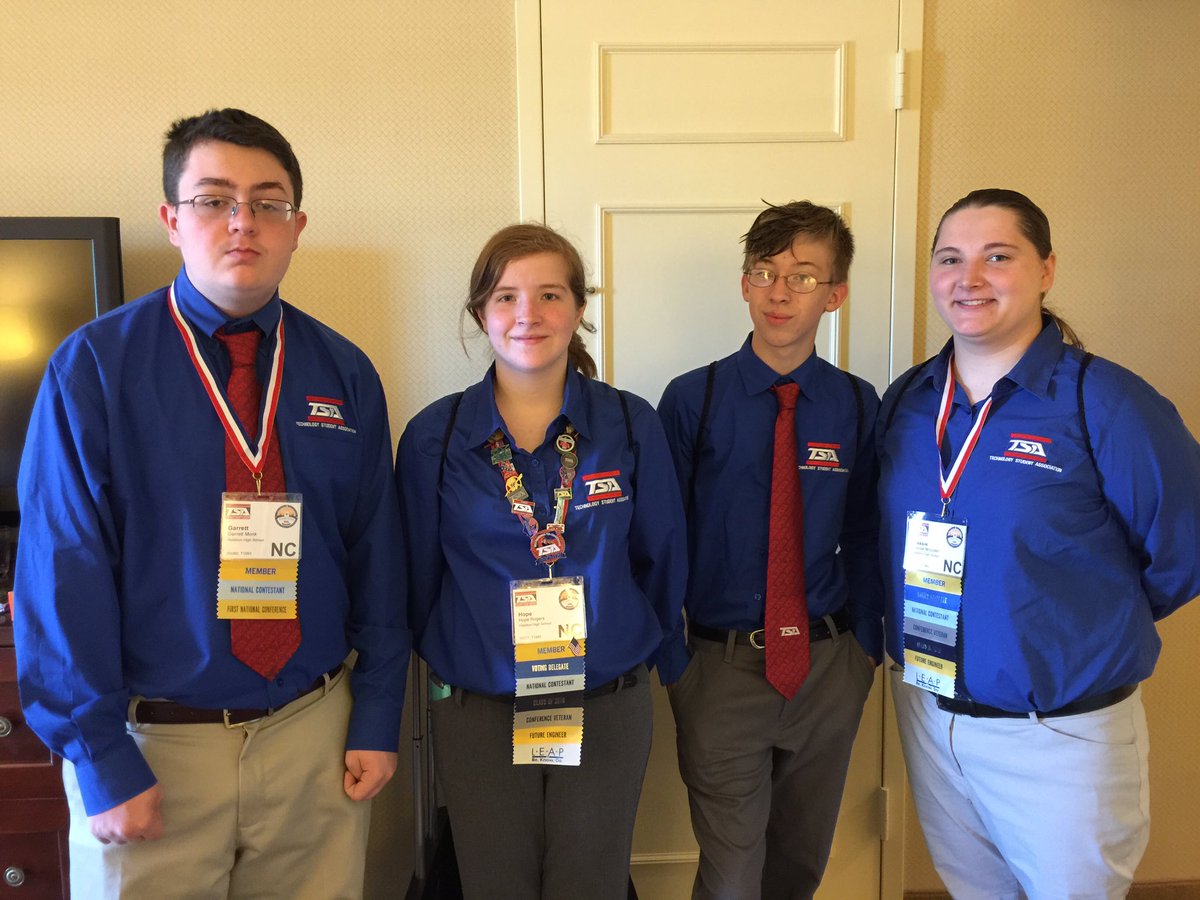 marywarren_SCS's tweet photo. HHS TSA up early. Ready to learn and compete! @SampsonSchools #scsdigitaldivas @LMonkSCS #tsanationals #thisistsa https://t.co/rMi8WXEQHQ