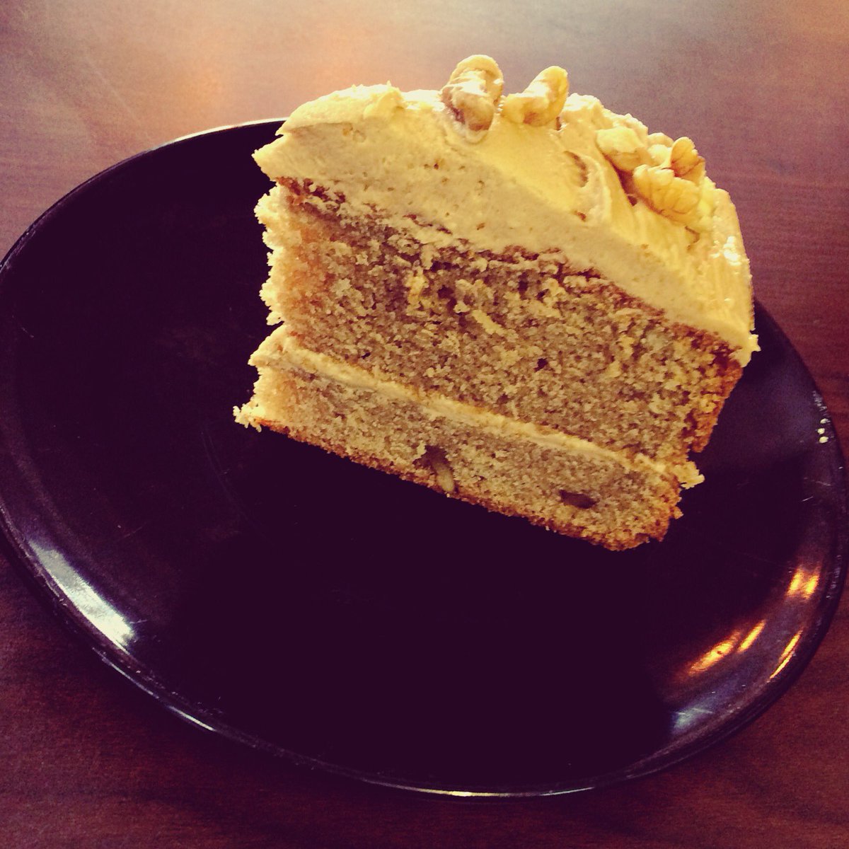 quarterdeckcafe's tweet image. #coffeeandwalnutcake at #quarterdeckcafe today. Come and shelter from the rain! #Chichester #coffeeshop #itchenor