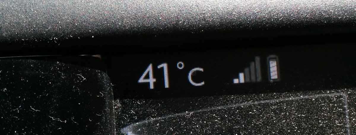 Moulte13's tweet photo. Je crois qu'il fait un peu chaud ... #TjsPlus https://t.co/kiIEBFfgBG