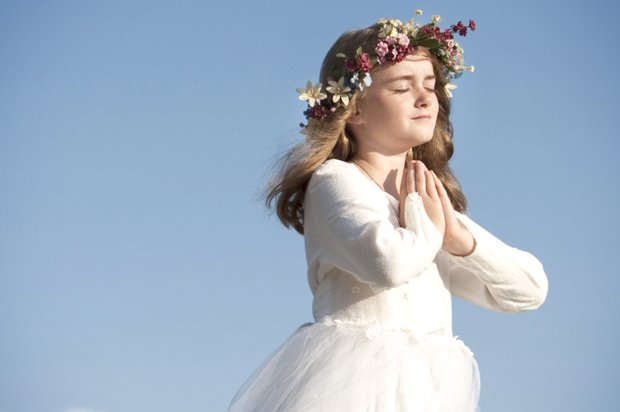 Salon_Life's tweet photo. I’m saving myself for God: True stories from evangelical purity culture https://t.co/Gr9fGT6j7Z https://t.co/1yFcIv5T5z