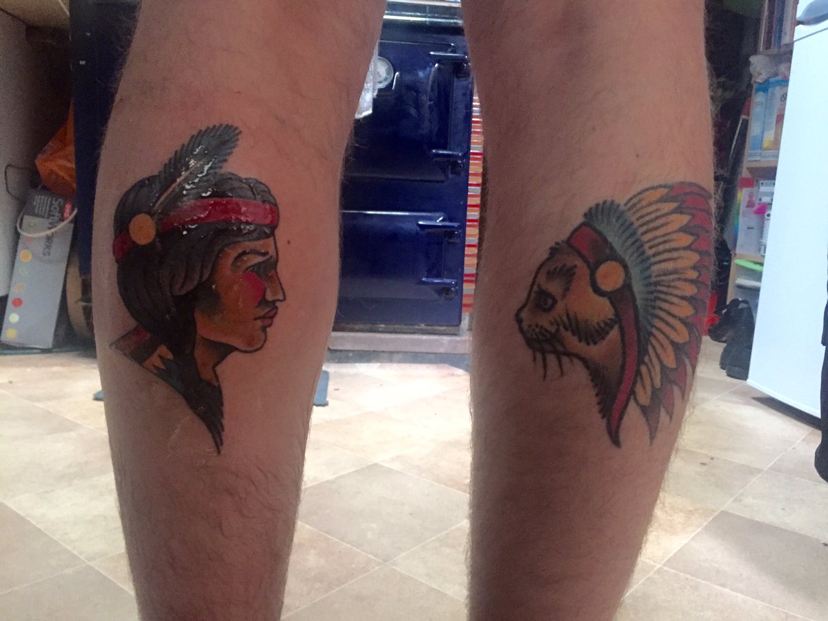 ElliottWaterman's tweet photo. Got my cat a friend 💉 https://t.co/zH0s4YBSp2