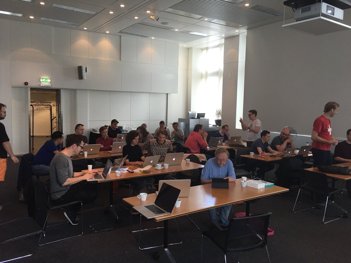CocoaHeadsNL's tweet image. The first Dutch #nscodernight is a fact! Piloting with almost 30 people in 5 teams. Let the coding-games begin!