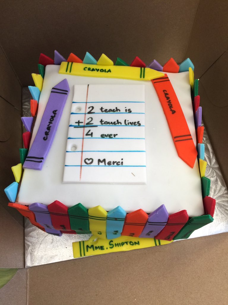 MmeShipton's tweet photo. Wow! #bestteachergiftever End-of-year cake #fslchat https://t.co/mdjLX88WkR