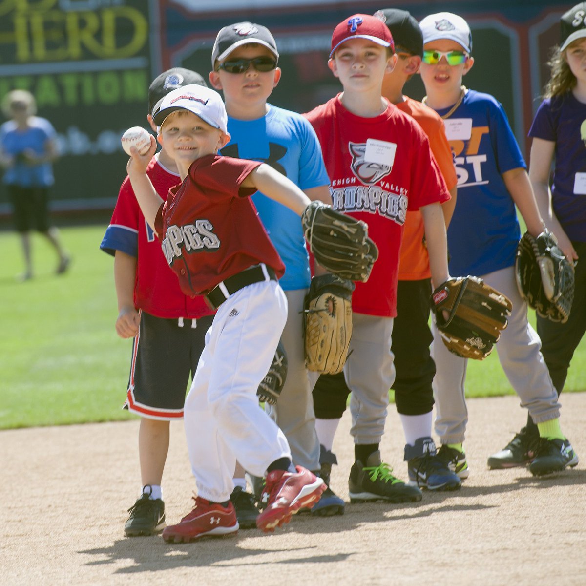 FeRROUS_26's tweet photo. Camp is on here at Coca-Cola Park. Lots of learning, lots of Pigs, and even more fun! #BaconUSA https://t.co/HxQBwaPUtb