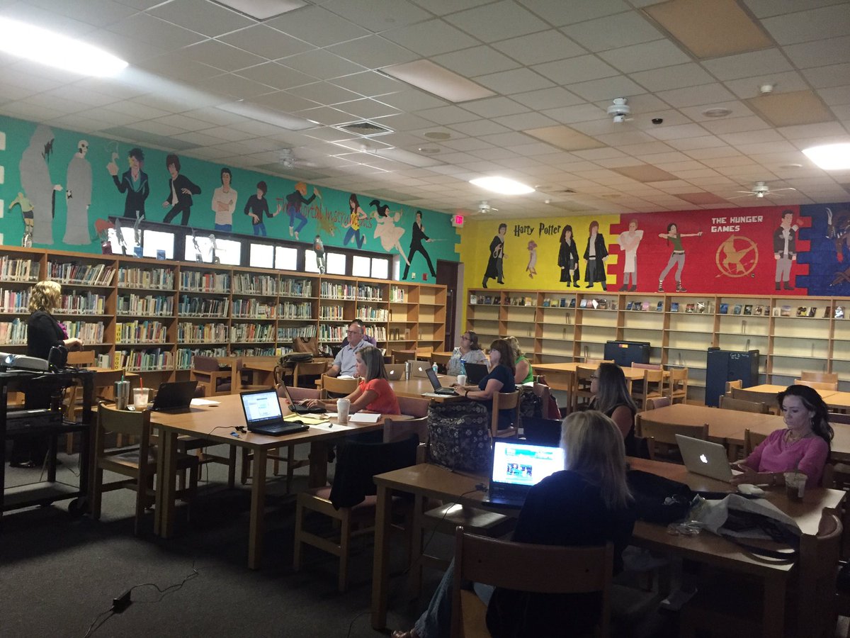 MJKestory's tweet image. Canvas training is underway for #VCSBlendedLearning Ts. @CanvasLMS is a game changer for BL~Very exciting! #vcspride