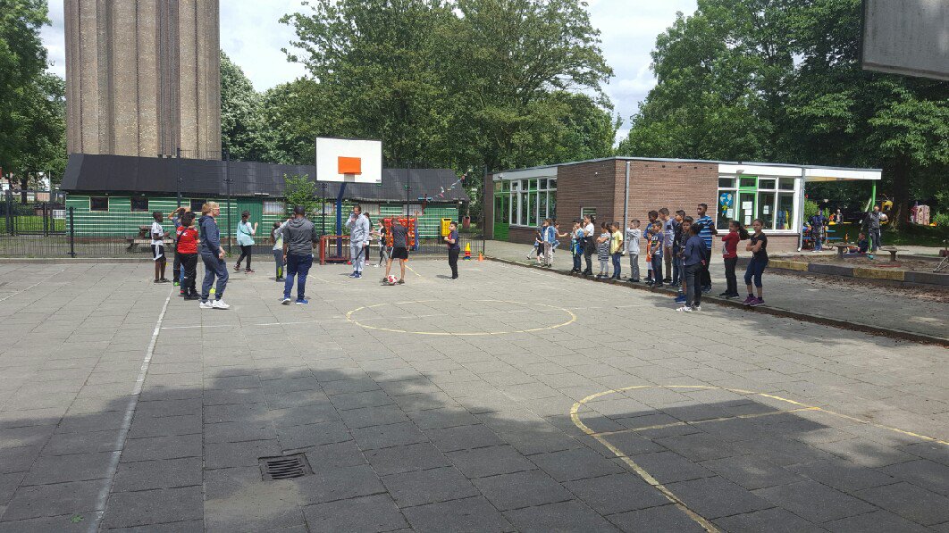 Penalty's zijn niet alleen bedoeld voor de EK! #voetbaltoernooi #speeltuindewatertoren wijkenco.nl/activiteiten