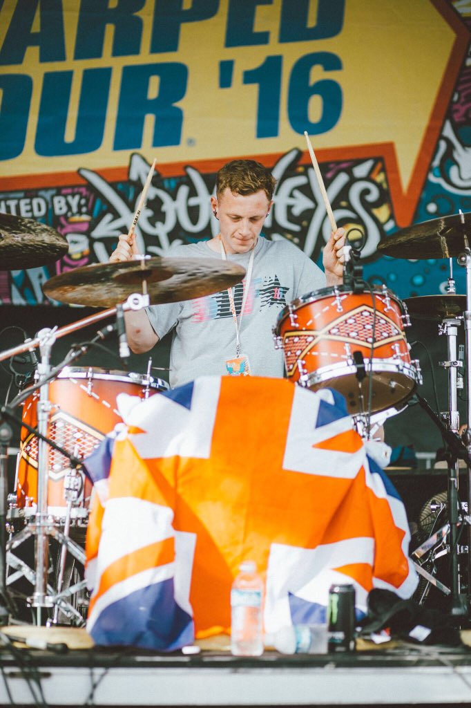 ROAMse's tweet photo. Huge thanks to @maskedintruder1 for letting us use their kit on @VansWarpedTour when we were dumb dumbs. https://t.co/raZY7YJP3G