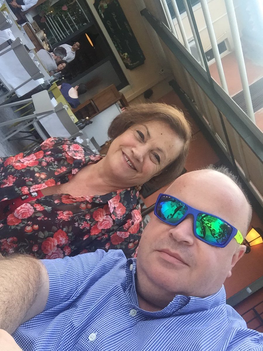 Auguri alla mia mamma 66 anni portati super bene