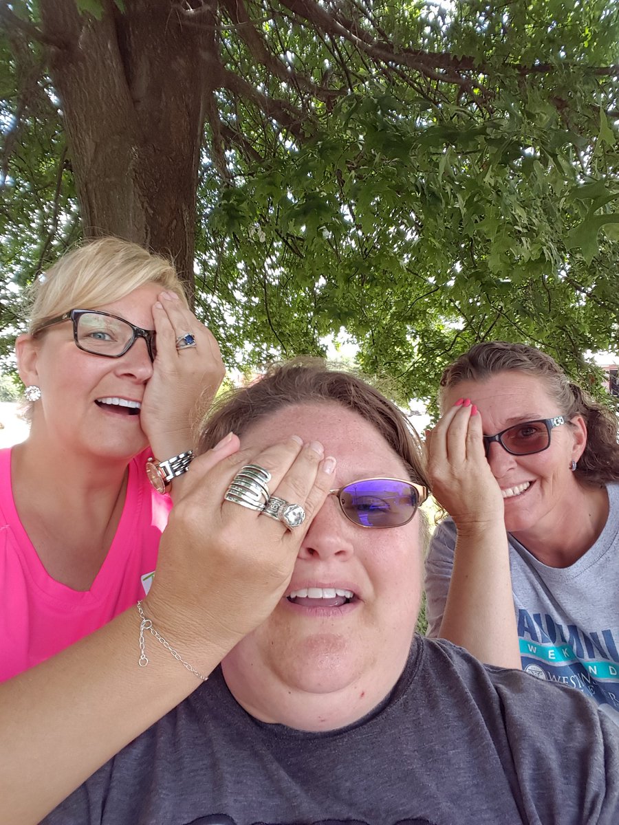 msc6thgrade's tweet photo. Aaaargh! Pirate tweam #tweam @BethHouf #fmsteach https://t.co/DVQUPQT1fH