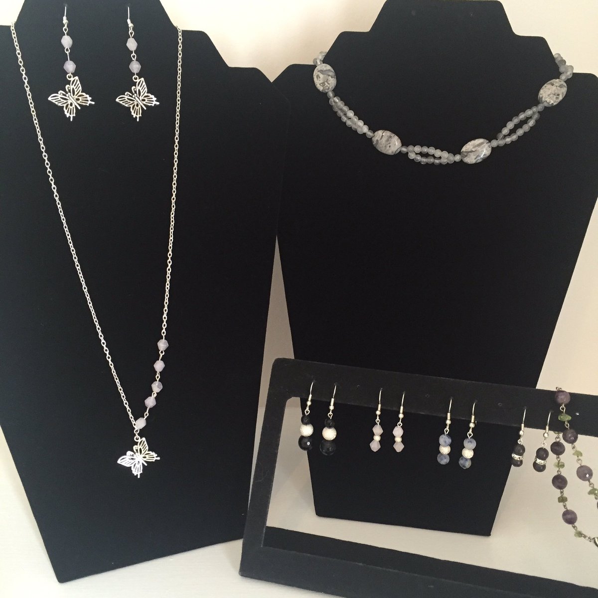 bespoke_beads's tweet photo. New items just listed in our #Etsy store. Take a look at https://t.co/KWJlhXXfH0 #handmade #jewellery https://t.co/J6Ir8YasnN