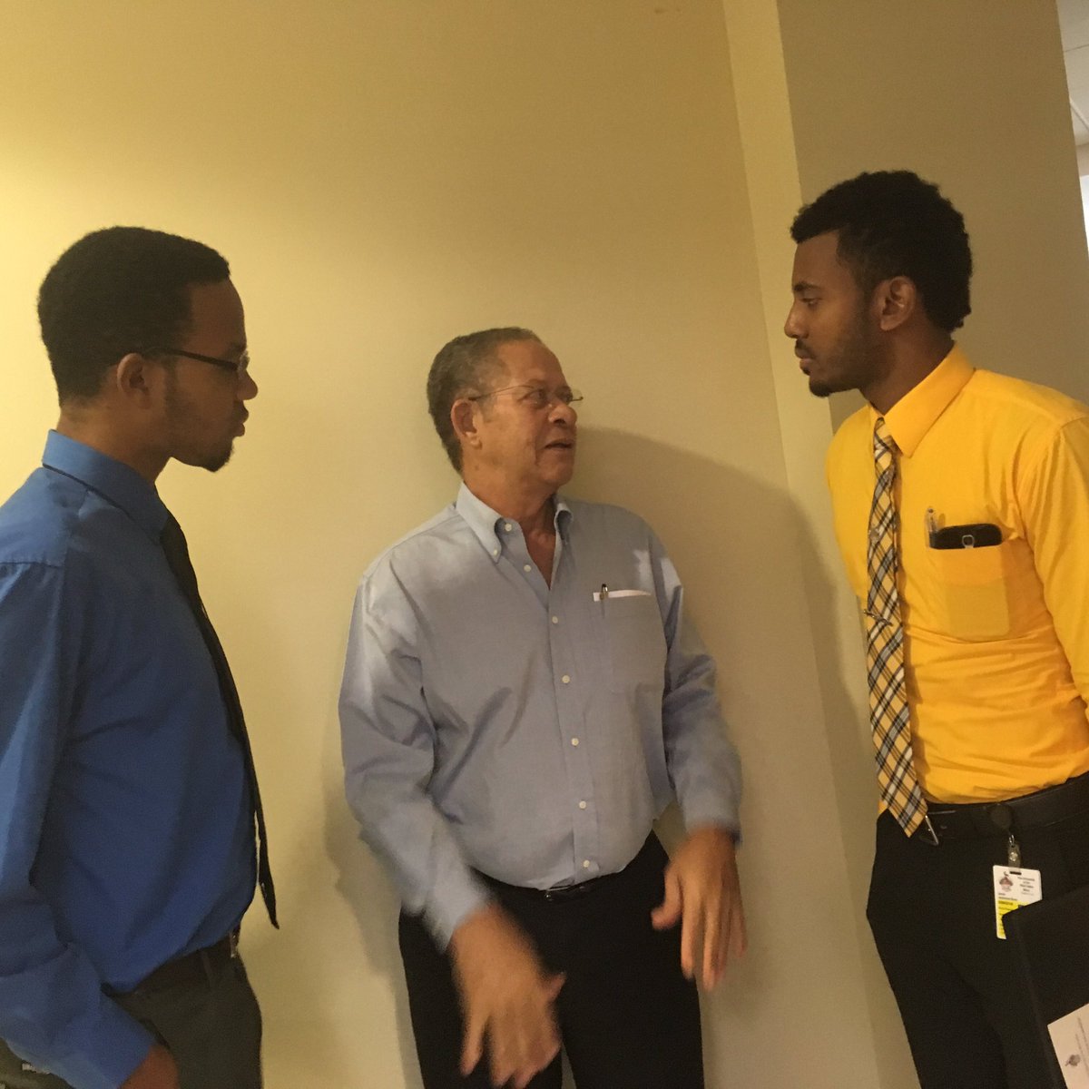 taeskerritt's tweet image. #brexitsymposium @UWIMonaGuild @JerahmeelJames Repping UWI Mona Students #inspirationforchange