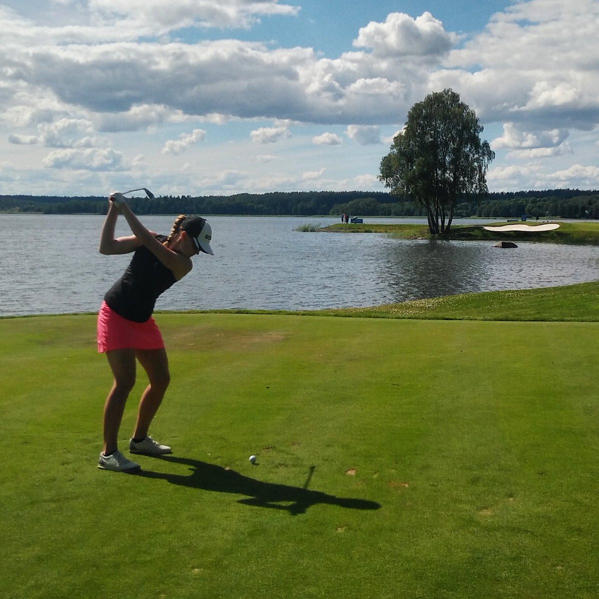 ebbasimonsson's tweet photo. SM-match imorgon ⛳😊👍 https://t.co/Pg9g4IKUBG
