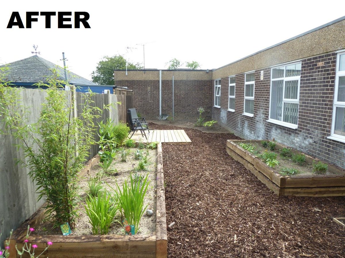 ECFRS's tweet photo. #Basilon firefighters transformed an overgrown garden into a tranquil oasis for @Open_Road. https://t.co/ekTXjAShmG https://t.co/iN7IiJ7qjO
