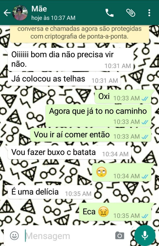 celoJunior0's tweet photo. Minha mãe não querendo que eu coma na casa dela https://t.co/kAfYh7kLkX