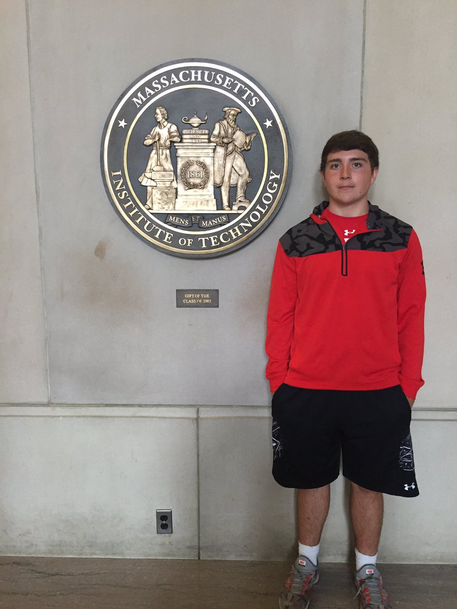 bigsean_70's tweet photo. Had a great time meeting MIT coaches and viewing the school and facilities! #CertifiedEngineers https://t.co/D2SmQC9dOf
