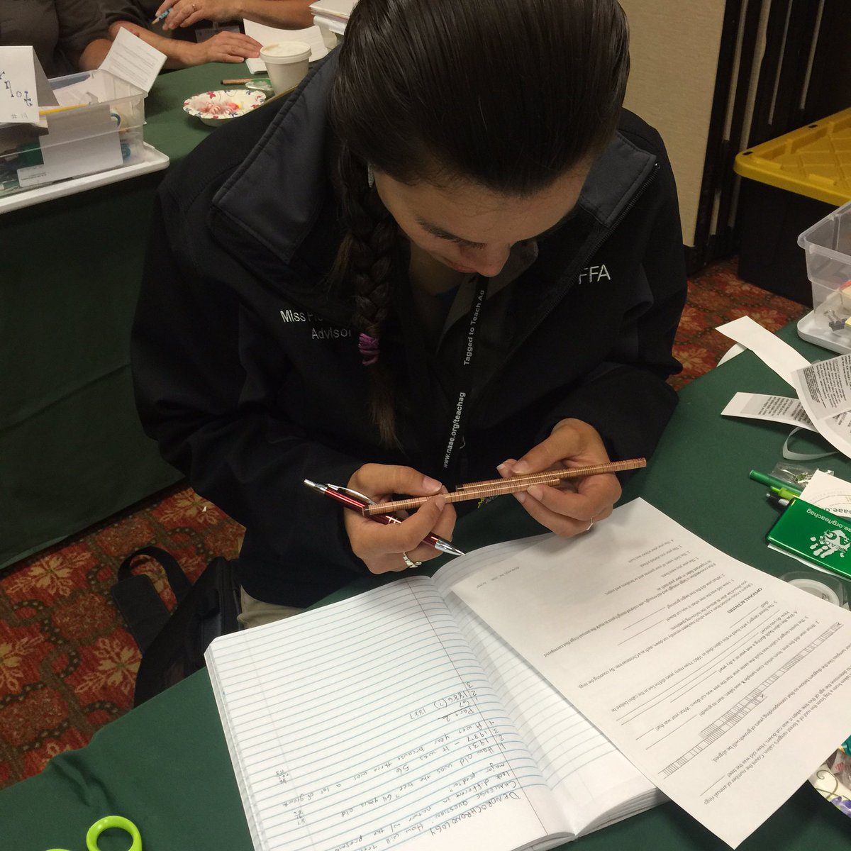 davidablack77's tweet photo. Cutting to the core with #dendrochronology #rings @NAAE @DuPont_News @LabAids rocking @JeannahJ #WAAEAgI2 #WAAEPDC https://t.co/gSz5qu44MI