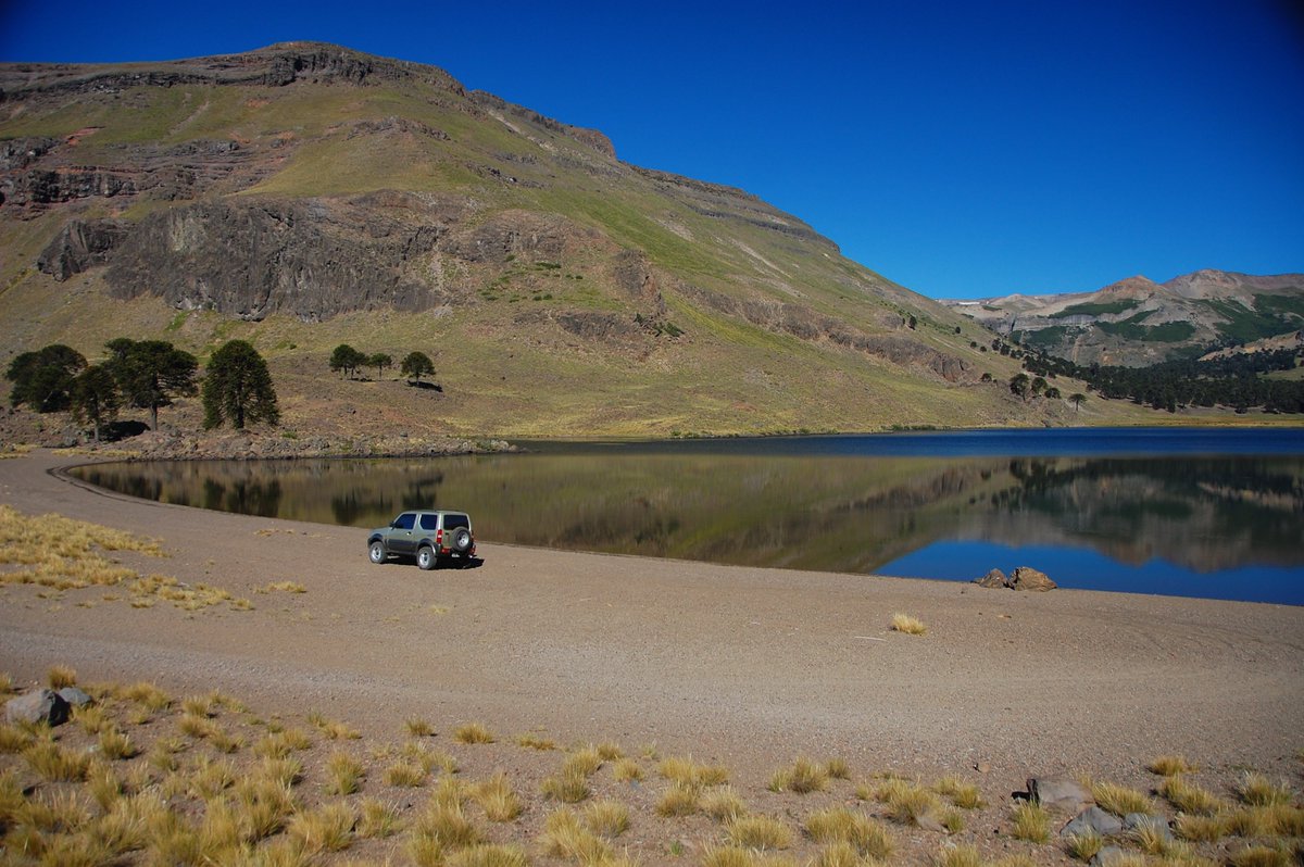 interpatagonia's tweet photo. Laguna Hualcupén - #Caviahue, encontrá aquí todos los detalles de este hermoso lugar:  https://t.co/mgHNLGLWps https://t.co/Hljgoe4k1A