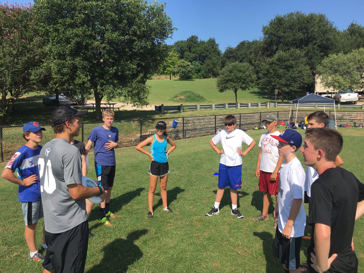 atxsol's tweet photo. The Sol's Tank, Walch, Brett, Carson, and Chase coaching at @USSC_Ultimate #nikeultimatecamp this week https://t.co/K9wLDadvDh