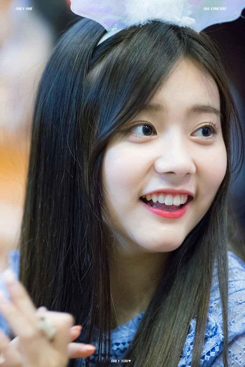 onlyone_kr's tweet photo. [HQ..🍞 160626 코엑스 팬싸]
#DIA #다이아 #EUNCHAE #은채
@dia_official 사진은.. 얼굴샷 부터 시작이된다..💕 https://t.co/IuQDo2Ry8D