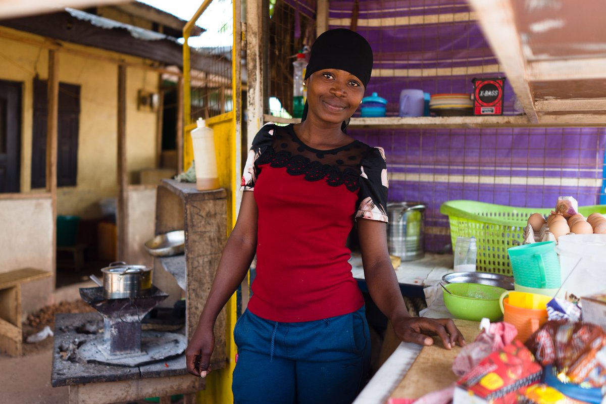 UNICEFGhana's tweet photo. When I become a nurse, I will build my mother a house. https://t.co/lNAnLEJDOq  #fightchildpovertygh https://t.co/BqNTM9GW8w