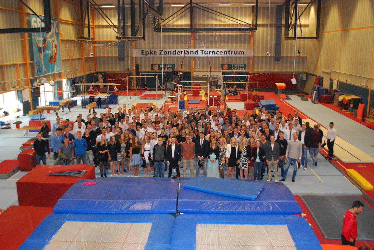 CIOSHvnLwdn's tweet image. Wij zijn ontzettend trots op de 230 CIOS-studenten die vandaag zijn afgestudeerd in Heerenveen! #sportopleiders