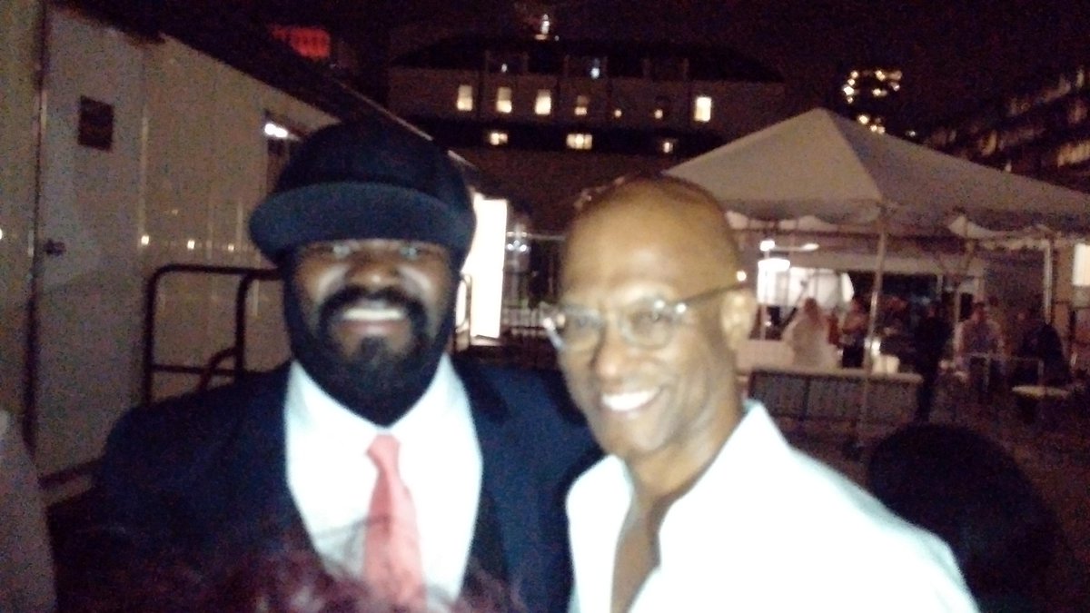 CarlWalwyn's tweet photo. @gregoryporter #gregoryporter #walwyn #torontojazz

Thanks you fo sharing your phenomenal talent with us in TORONTO https://t.co/Yys4PP05Ub