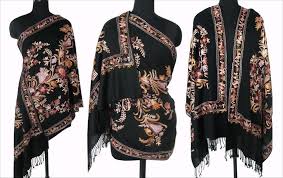 misciblefabric's tweet photo. Handmade Kashmir shawls #culture #classical all ages https://t.co/JTzzX95xmr