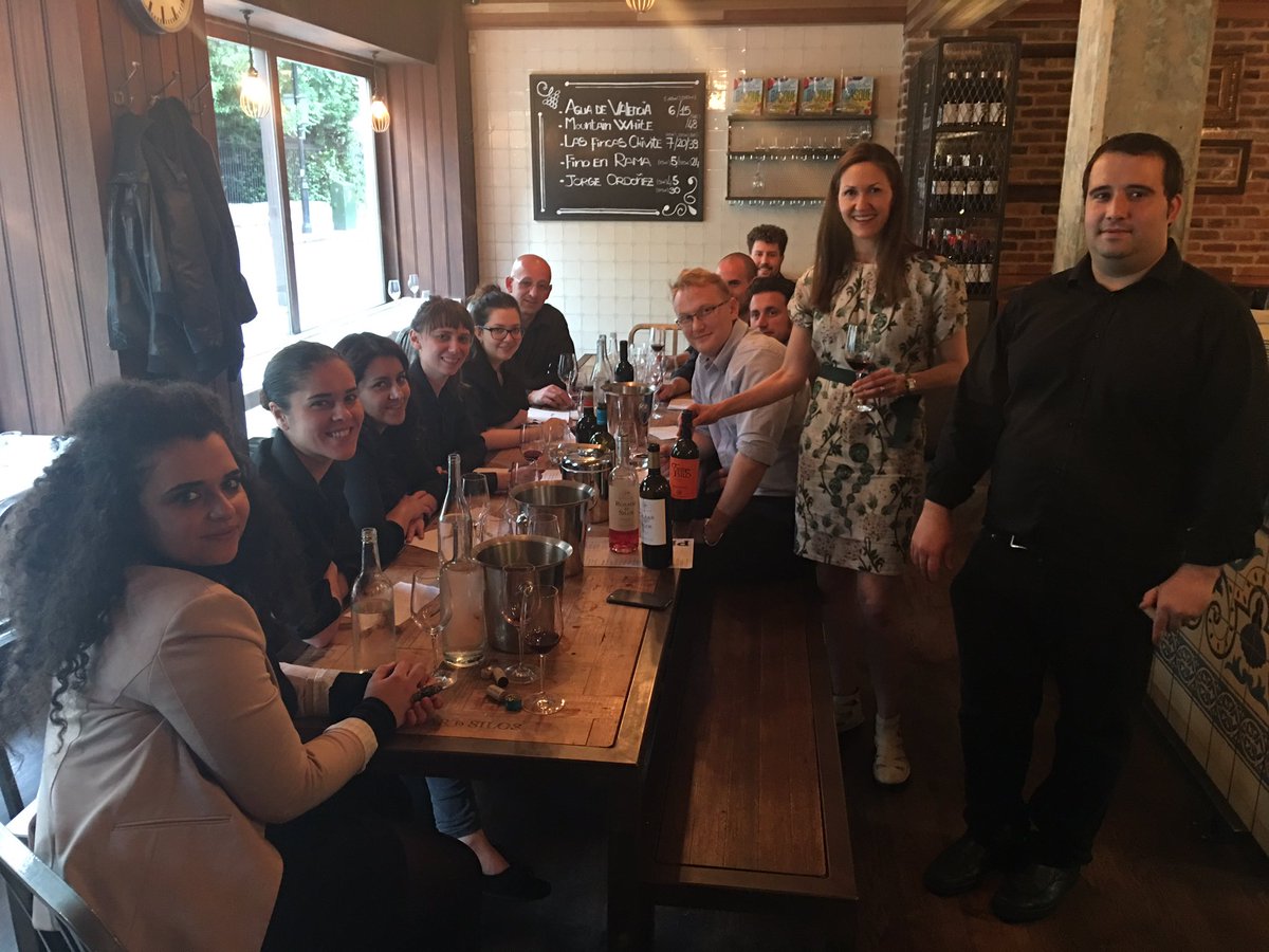 VictorCalvente's tweet photo. Staff training @Pizarro_London thank you @cillardesilos https://t.co/9Wpp1JnEFF