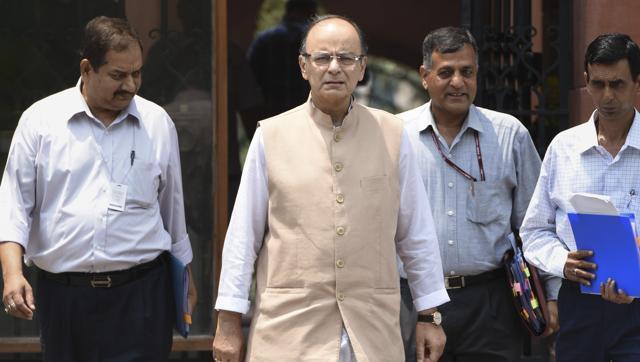 htTweets's tweet photo. #7thPayCommission gives up to 14.27% hike in basic salaries; arrears this year https://t.co/TkFWde4I3Z https://t.co/oBupzJTvBR