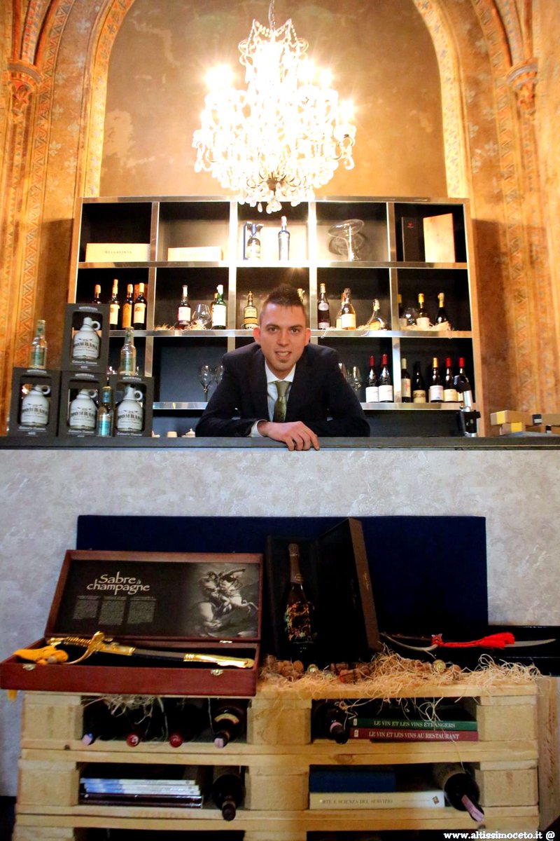 DaPescatore's tweet photo. Want a drink ? Follow Nicolò Paludo advice, you won't regret it!
#fishcuisine #florence #food #gourmet https://t.co/6kx4bsAh39