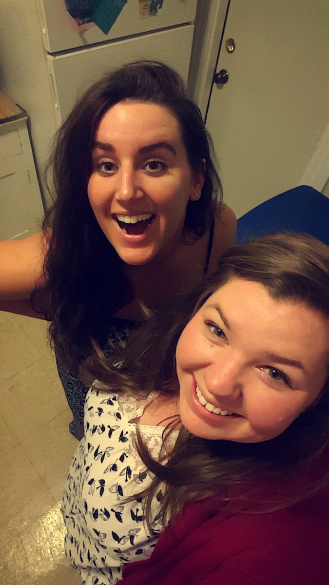 ashleyrandall's tweet photo. Not too long until #bonerpatrol is back at it. #countryjam #3weeks @mlagr13 https://t.co/7K9ANwIkn4