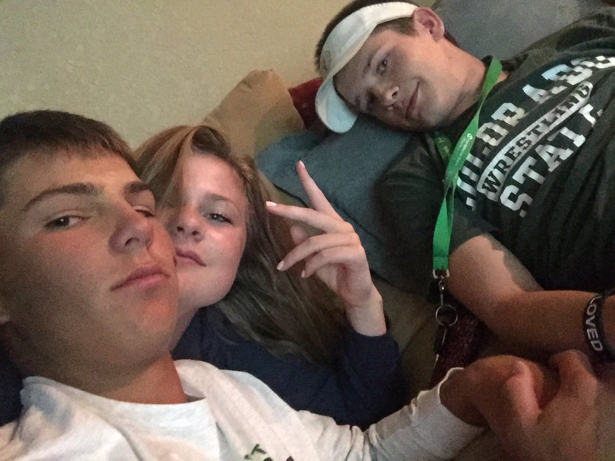 brennanveen's tweet photo. Happy birthday to the one and only @Cobyw0 love you bud😘 #legal https://t.co/Isq1dqMRXk