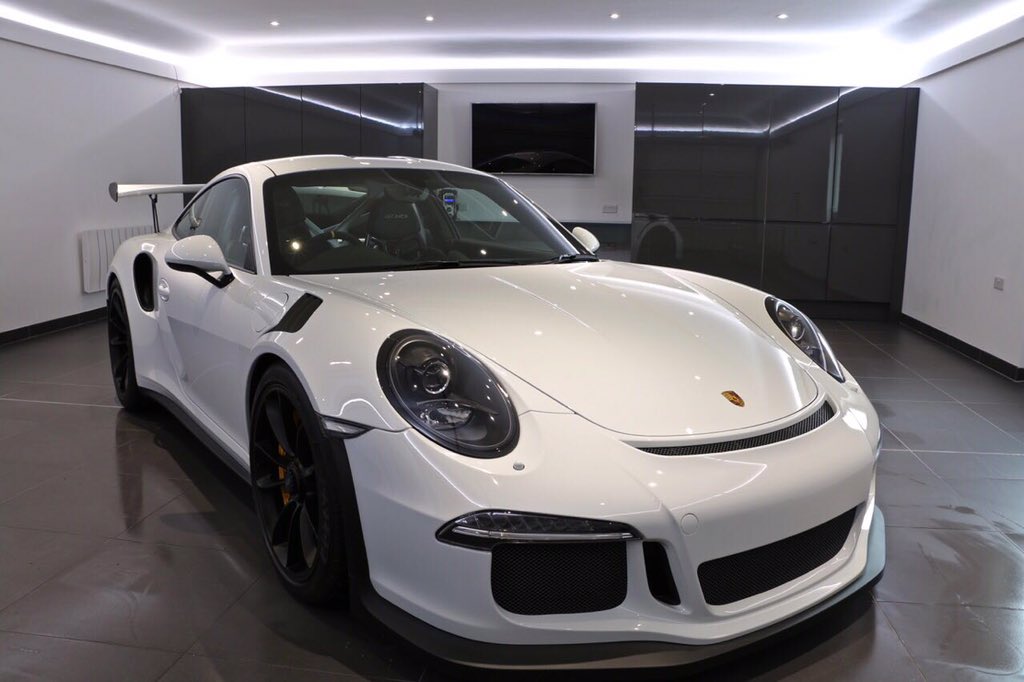 TOP555Cars's tweet image. The GT3 RS very comfortable indeed in its new home. #GT3RS #TOP555 #TOPClient