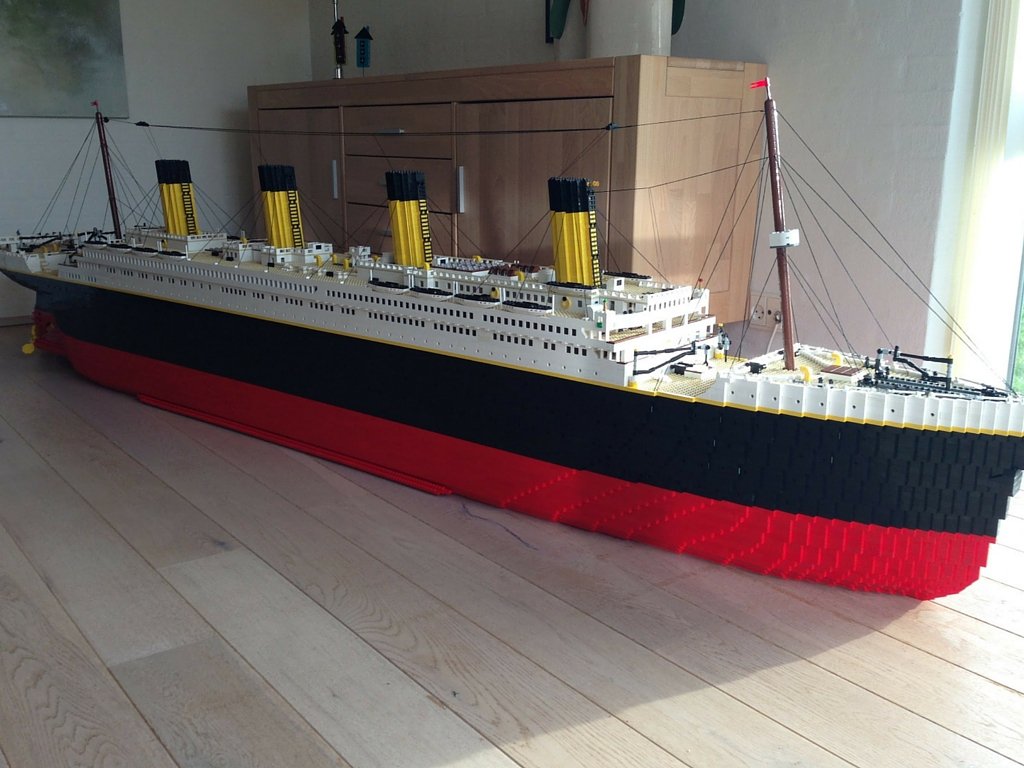 BuWizzBrick's tweet photo. Bricktanik #funny #bricktalk #AFOL #summer #hobby #LEGOaddicted https://t.co/KGyiUC2va8