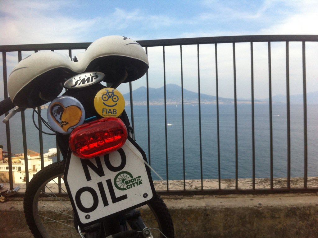 tonialimatola's tweet photo. @tonialimatola: #thistimethiplace #naples #napoli #bandoallapigrizia #freedomcycle https://t.co/OcPKaJQgBR