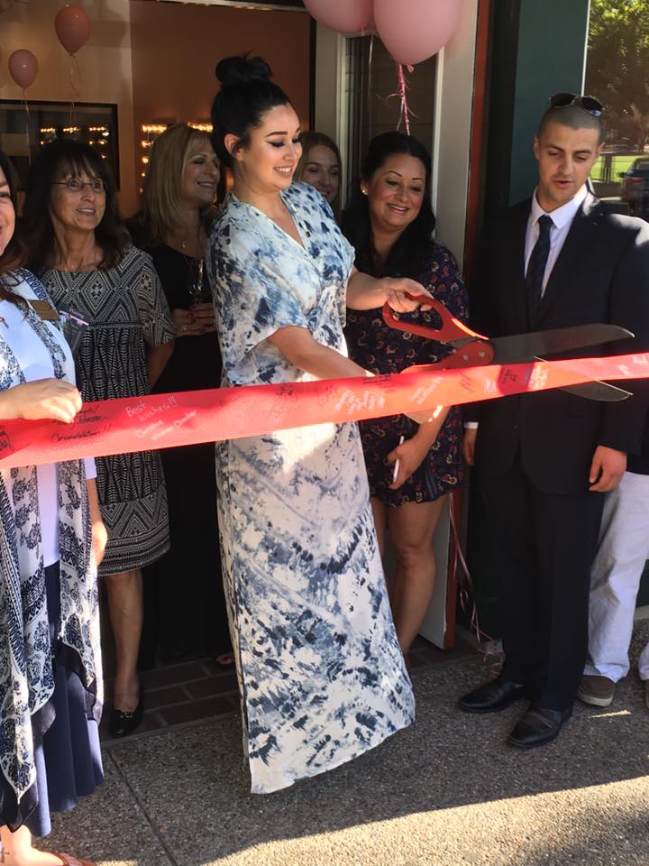 onfleekstudio's tweet photo. Brittney cutting the Ribbon with the Windsor Chamber yesterday!
#onfleekstudio #windsor #sonomacounty https://t.co/5y2HTNvVpO