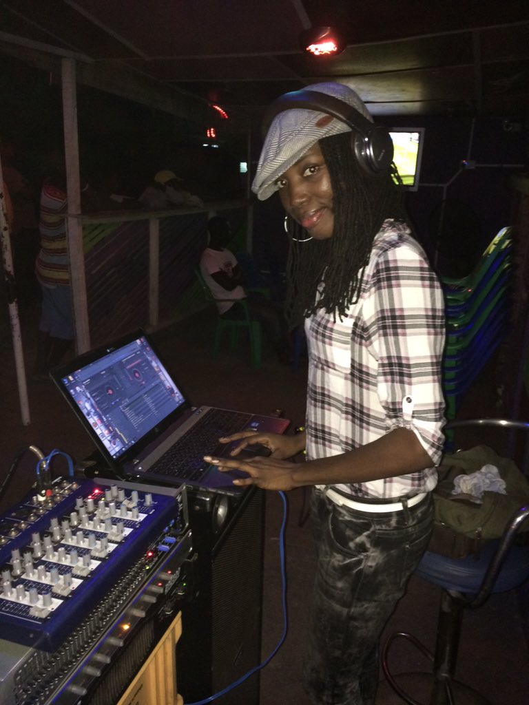 djserwaa's tweet photo. Reggae Night Turn up at Shatta's Pub Inside Korle-Gonno https://t.co/ith7HIaDFq
