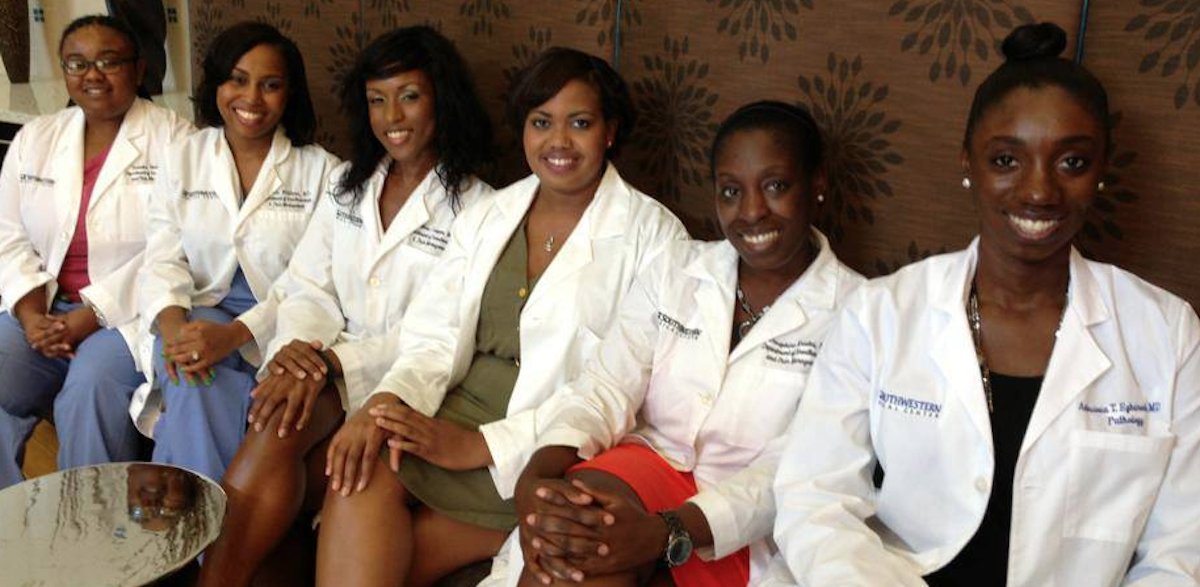 Cheers to Mentors and Students of <a href="/DiverseMedicine/">DiverseMedicine Inc</a> training #NextGeneration of #Medicine #BlackWomenInMedicine