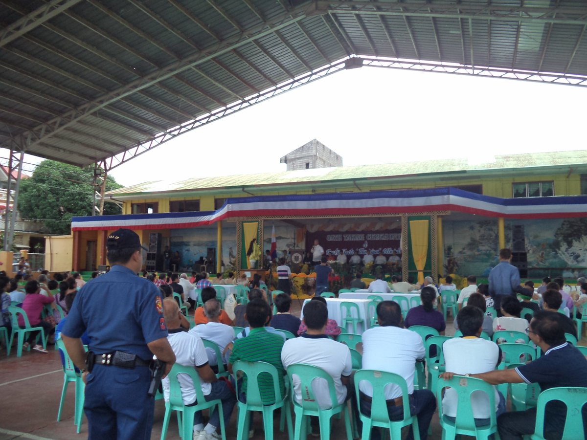 mogpog1's tweet photo. Oath Taking 2016 @MarinduquePCR @PRO4B_MIMAROPA @pnpdpcr https://t.co/WtUfj0MVHW