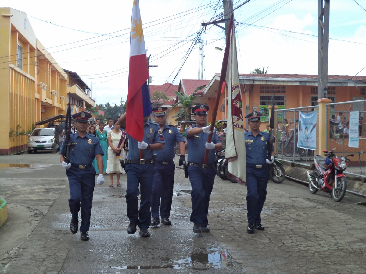 mogpog1's tweet photo. Oath Taking Ceremony @MarinduquePCR @PRO4B_MIMAROPA @pnpdpcr https://t.co/RjjpJBkLYT