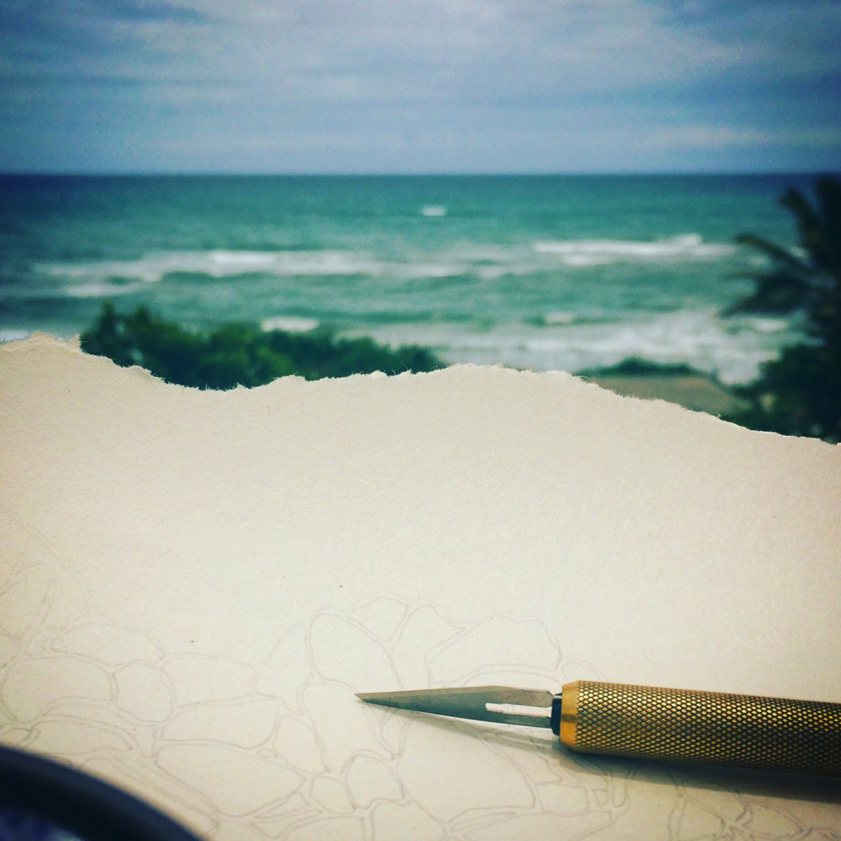 gemmyred's tweet image. Fresh air;fresh blade;fresh perspective.. #papercutting #paperart #paperlife #arttherapy #studioplb #andyouarefound