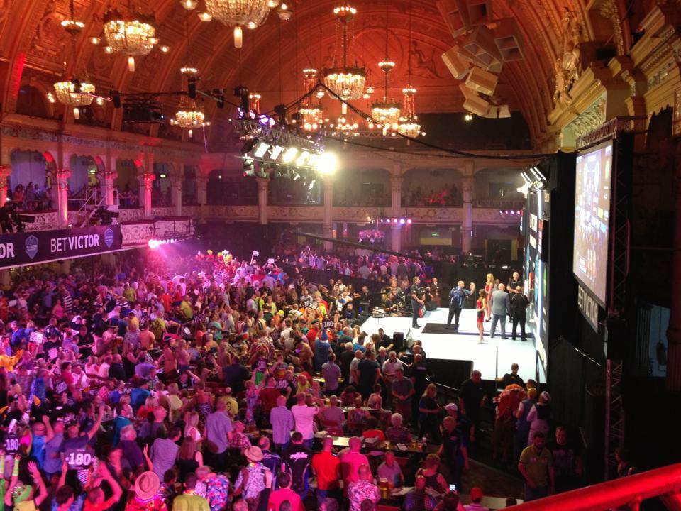livedarts's tweet image. 🎟 RT if you fancy winning tickets to the 2016 World Matchplay in Blackpool! #lovethedarts