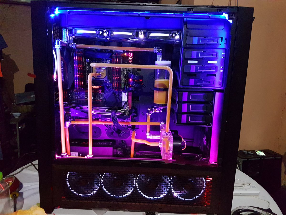 ThayHeng's tweet photo. @Corsair i love corsair https://t.co/d224SvfOGd