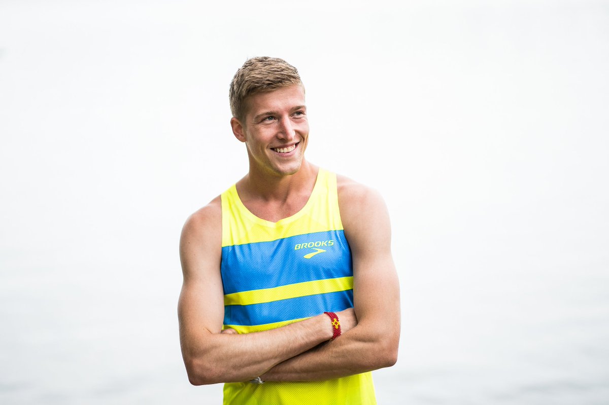 brooks running vest 2016