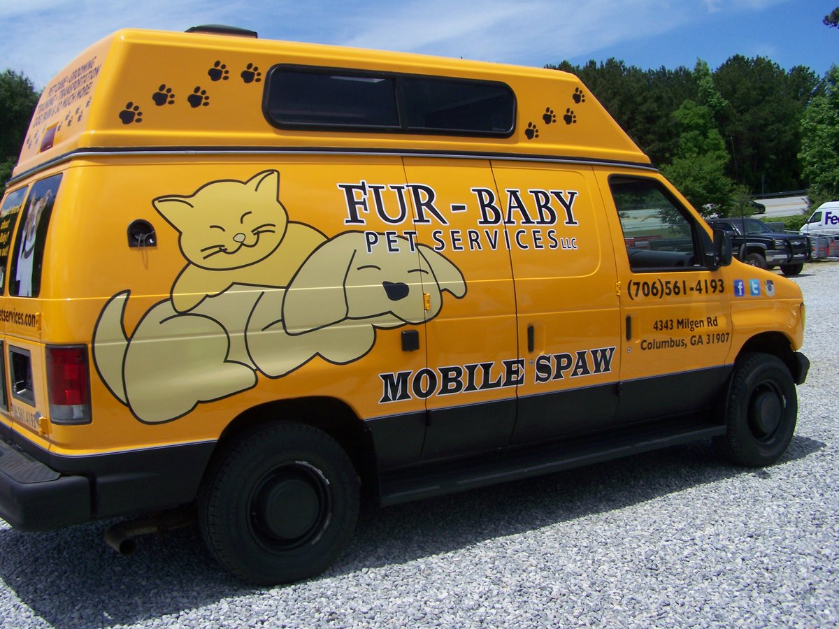 CSurgeonsofCol's tweet image. Collision Surgeons appreciates our fleet customers!  Go check out Fur-Baby&apos;s mobile spaw!