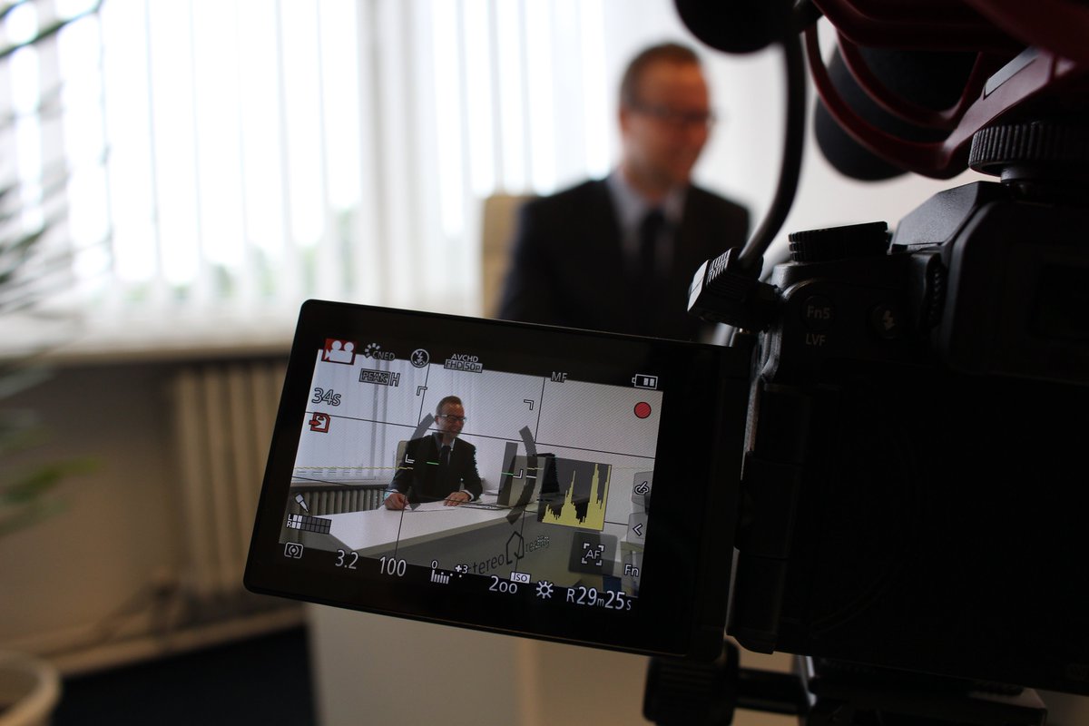 StereoReality's tweet photo. První fotografie z natáčení firemního propagačního videa. #promovideo #realestate  #reality #Praha #Homestaging https://t.co/6UFO6SkWZ9