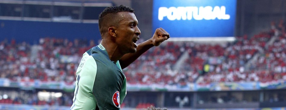 #Mercado Nani será el primer #fichaje del <a href="/valenciacf/">Valencia CF</a> | <a href="/Carlos_bosch/">CARLOS BOSCH</a> <a href="/Andreu_Alberola/">Andreu Alberola</a> --> superdeporte.es/valencia/2016/…