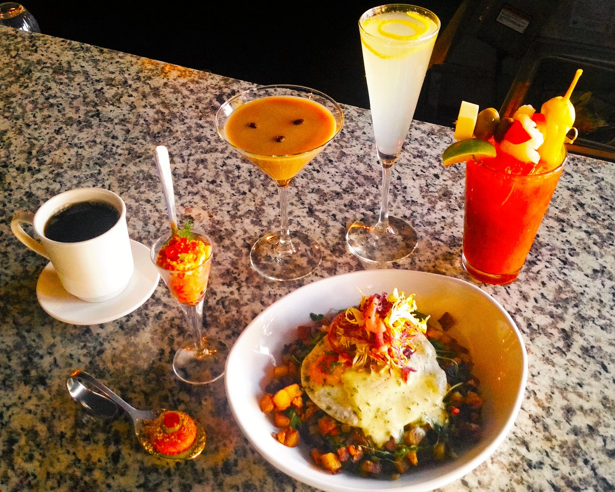 tongueincheekmn's tweet photo. lunch breaks are boring. #BrunchBreaks are much better! #WeekdayBrunch Wed-Fri 11am-2pm... Come see #HowWeBrunch https://t.co/3nkTanR5bq