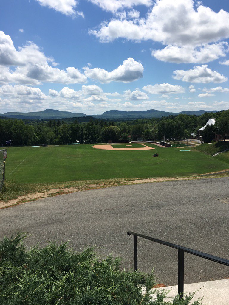 CollegeKnights's tweet photo. Day 3, stop 2 at @AmherstCollege #summercollegetour https://t.co/lt7vFz4yrd